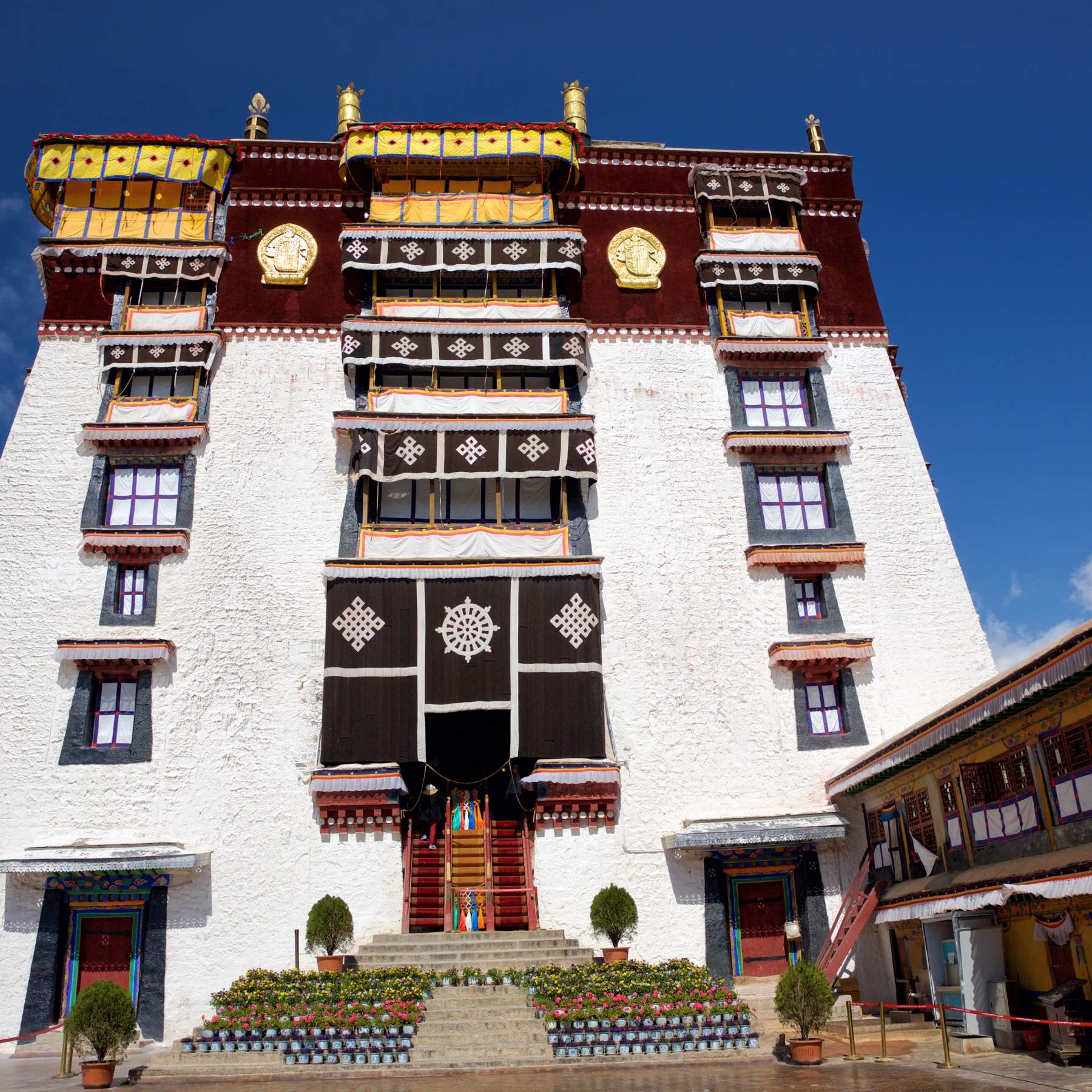 Hotel in tibet