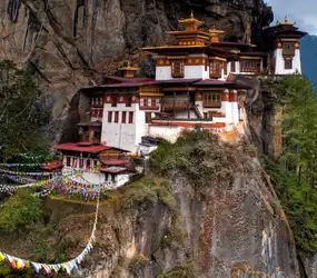 Bhutan Tour 7 Nights 8 Days
